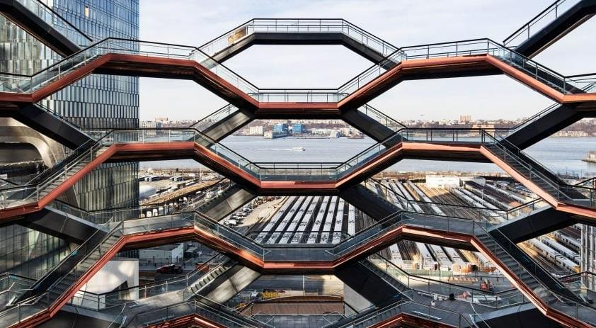 Heatherwick's Vessel set to reopen with "floor-to-ceiling steel mesh"